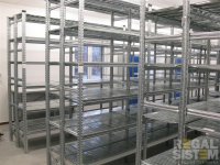 Skladovací systémy pro malé i velké distribuční centra 